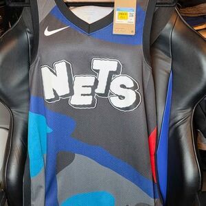 Brooklyn Nets Mens Medium City Edition Team Jersey